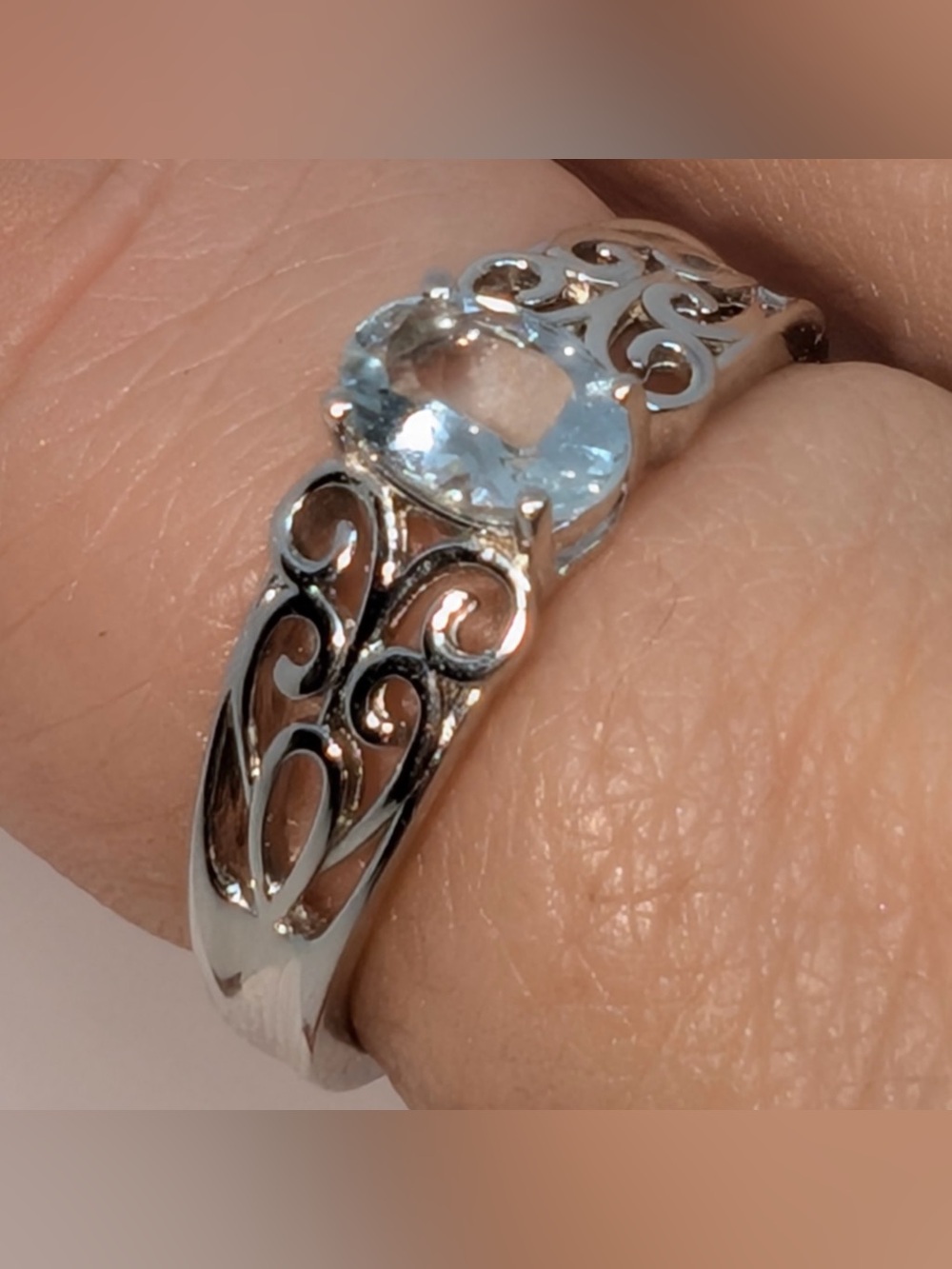JTV .6ct Blue Aquamarine Rhodium Over Sterling Silver Ring. Size 9.5